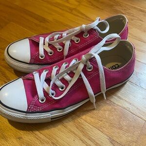 Converse women’s  Fuchsia Canvas Sneakers
